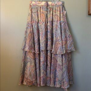 HD Her Destiny NWT Sage Paisley Patterned Maxi Two Tier Skirt Size Medium